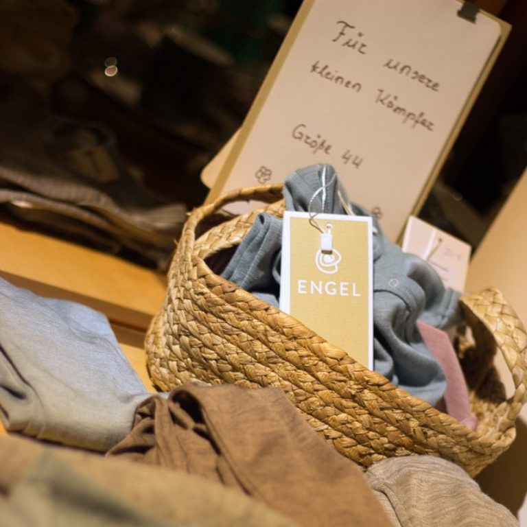 Babykleidung von Engel ab Größe 44 bei TATYS.